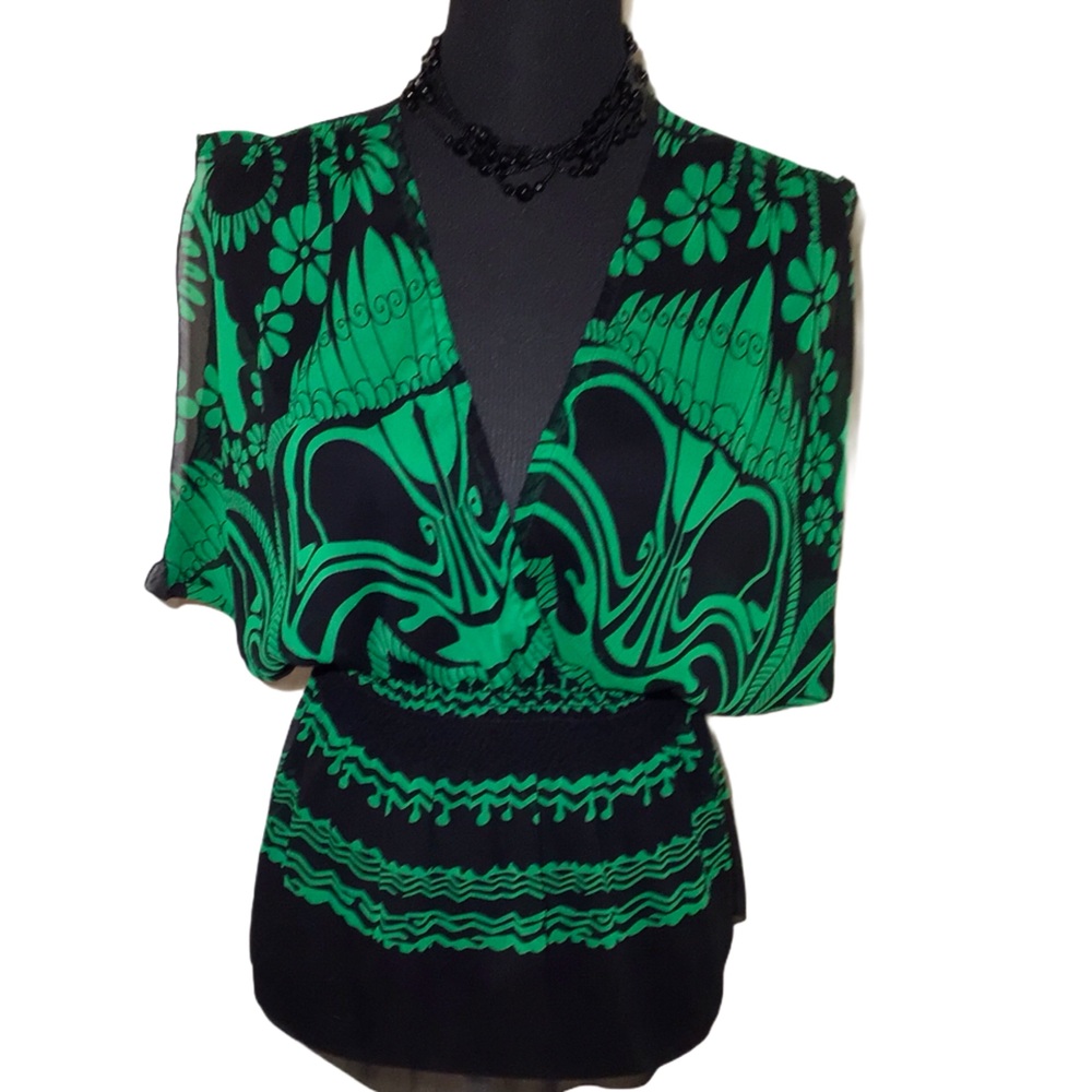 Forever 21 Green Smocked Waist Split Sleeveless Blouse
